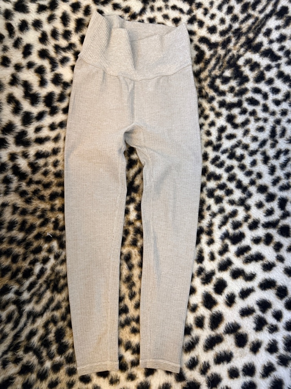 Neutral Ribbed High-Waist Leggings